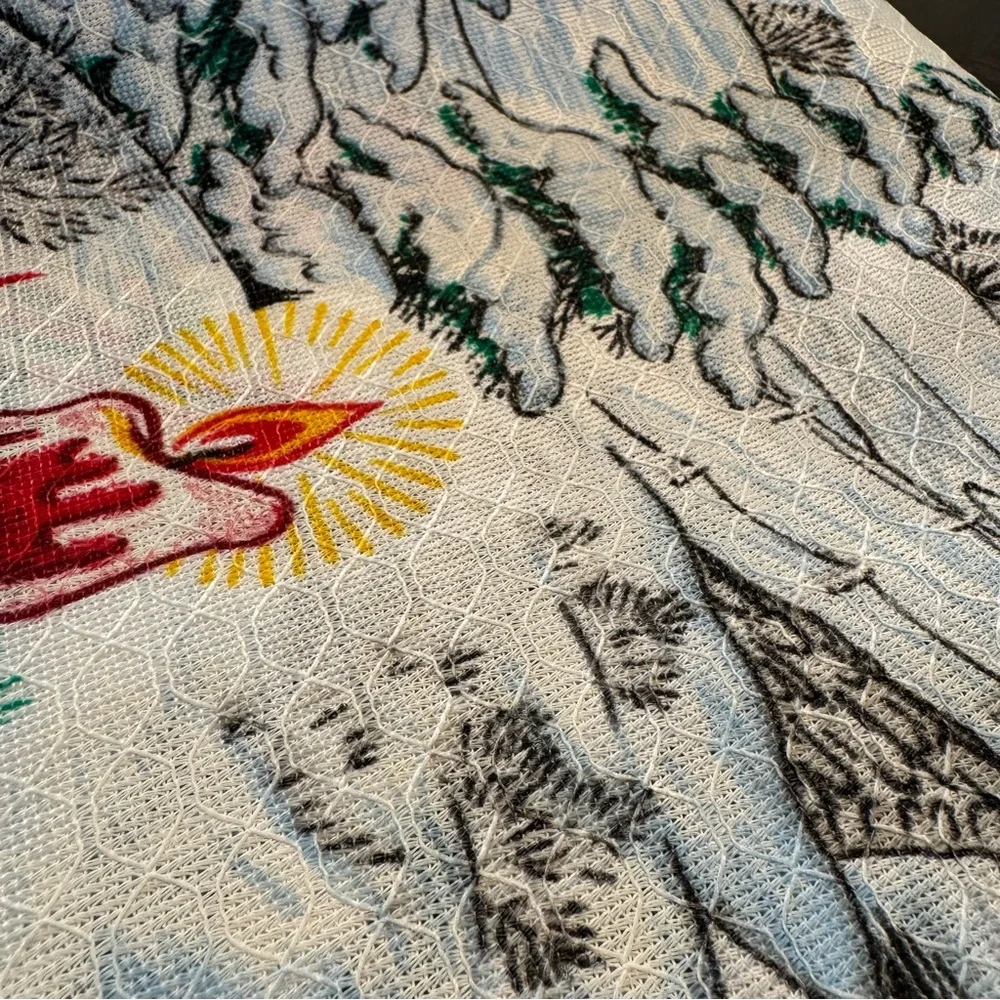 Holiday Poinsettia Snow Farm Textured Round Table Cloth